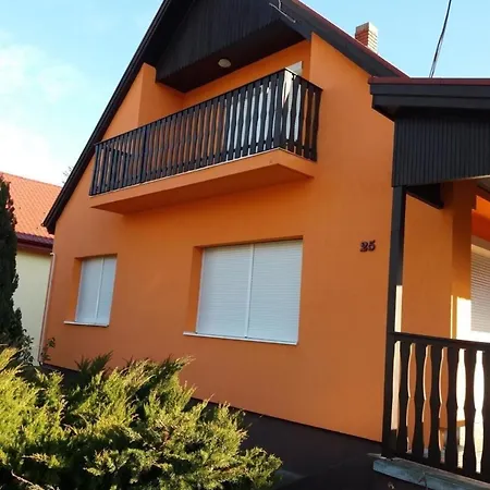 Tolles In Fonyd Mit Terrasse, Grill Und Garten Holiday home